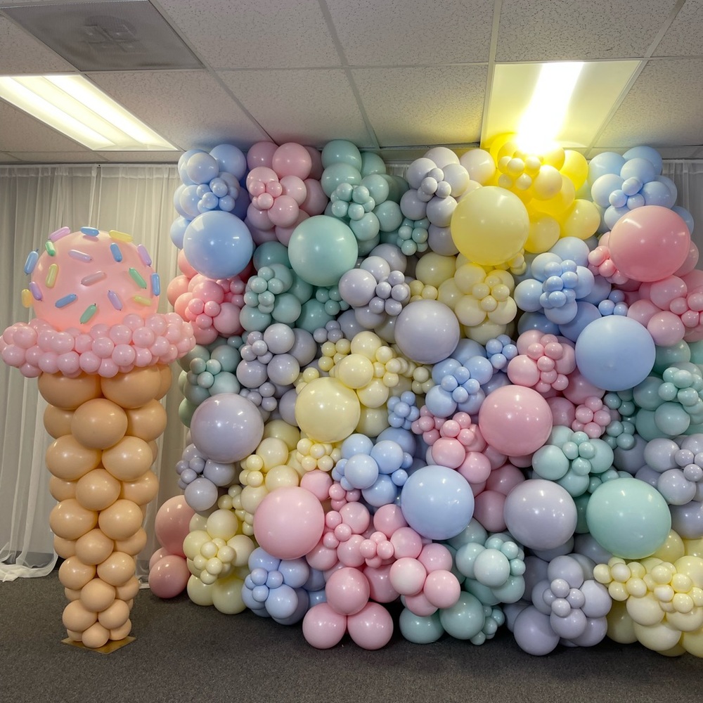 Balloon garland, wall and more 🎈Houston tx